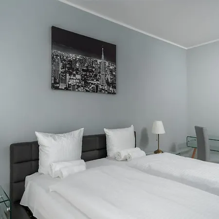 Rentplanet - Atal Tower Apartamento