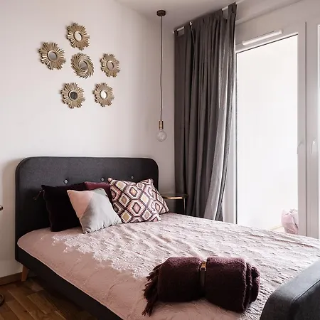 Rentplanet - Atal Tower Appartement