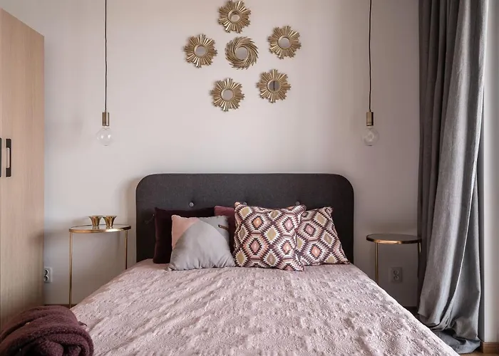 Rentplanet - Atal Tower فروتسواف